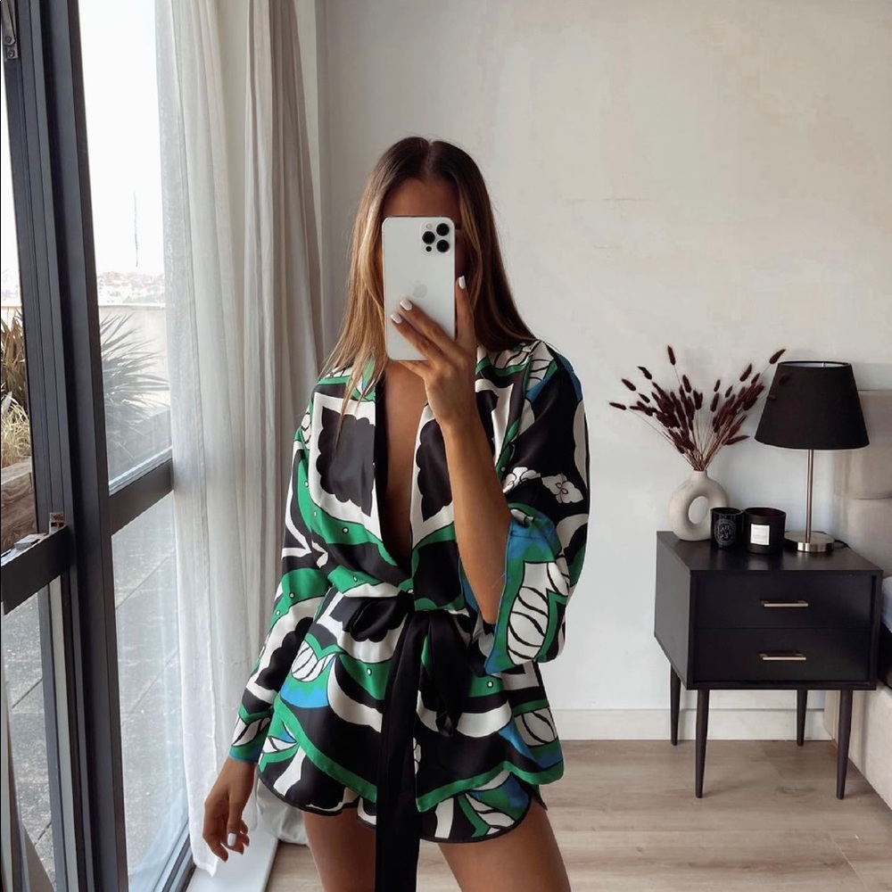 Zara top/kimono sz XL worn once